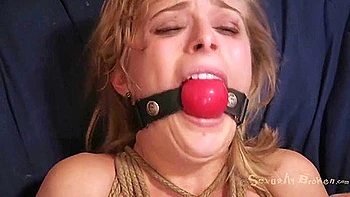 bondage,boobs,anal-fuck,bdsm,young-18