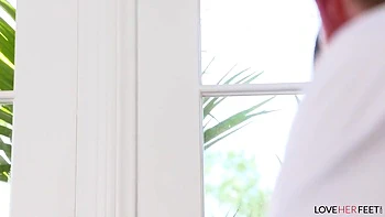 lingerie,foot-fetish,lace,underwear,toes