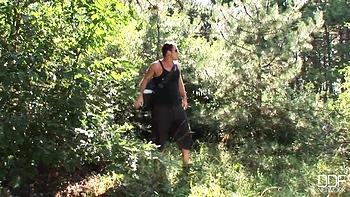 blowjob,teens,outdoor,swallow-cum,blonde