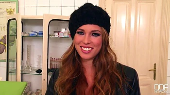 lingerie,solo-female,french