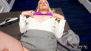 amateur,booty,pov,hd,throat