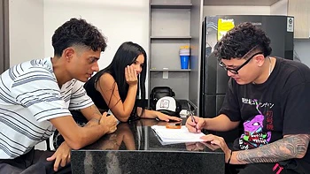 brunette,amateur,jizz,young-18,booty