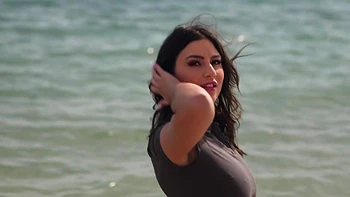 amateur,tattoo,french,lingerie,milf