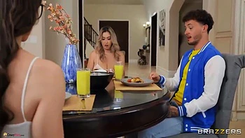 brunette,facial,hooters,young-18,boobs