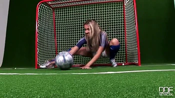 blonde,small-tits,solo-female