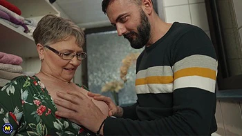 blowjob,milf,maturenl,mature