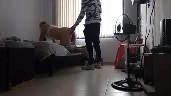 amateur,follando-al-repartidor,spycam,perfil-verificado,puta