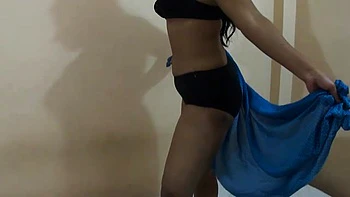 solo-female,amateur,indian