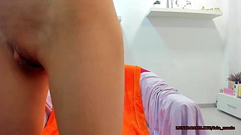 blonde,doggy-style,skinny,teens,peeing