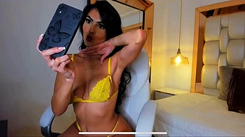 babes,latina,sex-toys,sexy,big-tits