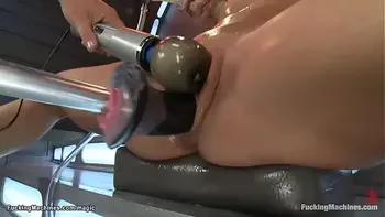 fetish,dildo,solo,penetration,insertion