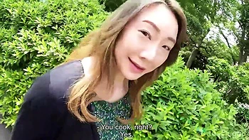 teen-18,asian-amateur,lace,boobs,knockers