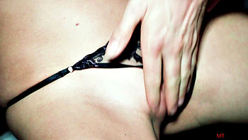 panties,trimmed-pussy,reverse-cowgirl,car,blowjob