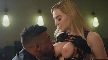 big-tits,hd,trimmed-pussy,gloves,babes