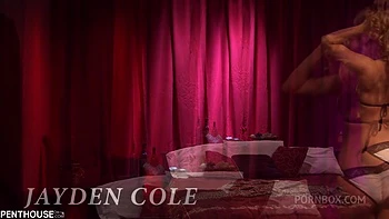 pornstar,lingerie,european,american,solo-female