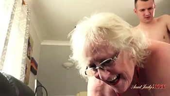 hd,old-and-young,oldy,nylon,stockings