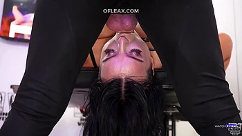 juggs,booty,milf,veiny,boobs