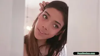 teen-sex,latina,brunette,blowjob-porn,big-ass