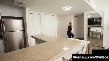 pawg,milf,busty,doggy-style,blonde