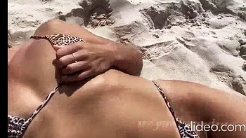 blonde,tits,small-tits,milking