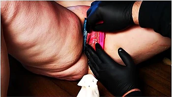 verified-amateurs,kink,big-ass,candle-wax,submissive