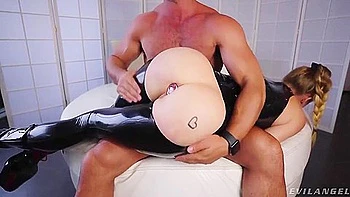 boobs,amateur-anal-sex,blowjob,melons,submissive