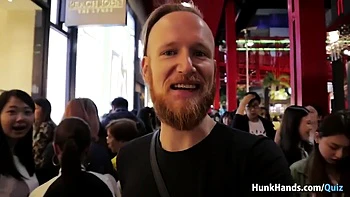 asian-amateur,muscular-man,college-girl,massage,chinese-amateur