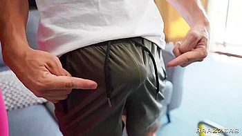 huge-tits,hooters,deepthroat,knockers,dick