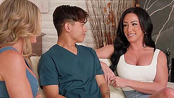 busty-milf,busty,booty,3some,juggs