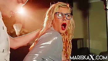 missionary,hd,nylon,cougar,blonde