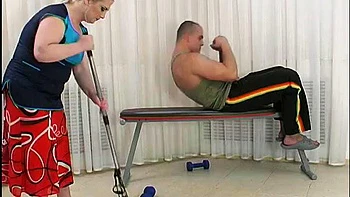 bbw,stepmom,big-butt,doggy-style,amateur