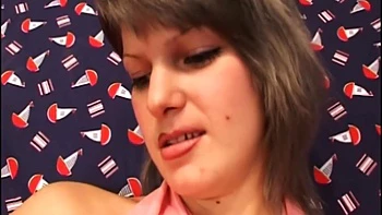 teen-18,brunette,boobs,busty,knockers