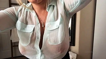 big-tits,big-butt,solo,tits