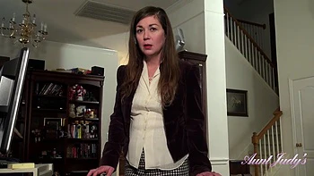 brunette,solo-female,mature,auntjudys,milf