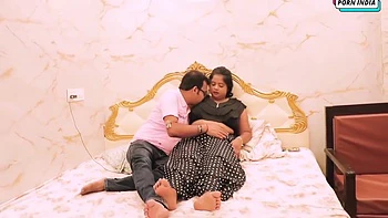 big-ass,big-tits,chubby,busty-milf,threesome