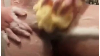 squirt,lesbian,celebrity,18-25,big-ass