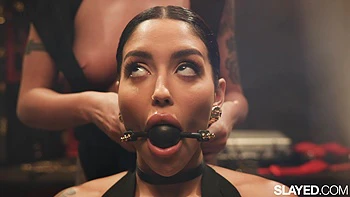 lesbian,brunette,spread-legs,foreplay,moaning