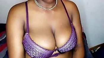 solo,black-and-ebony,big-tits,tits,masturbation