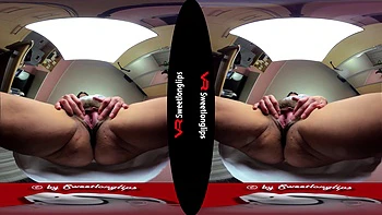 hairy,vr-porn,milf,brunette,masturbation