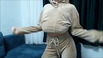 blonde,webcams,big-tits,babes,tits