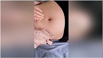 belly-button-fetish,belly-button,handjob,korean,reality