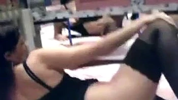 striptease,handjob,amateur