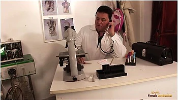 amateur,natural-tits,film-sex,cum-in-pussy,black-bra