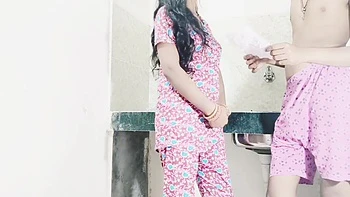 indian-amateur,indian,indian-hd,desi-amateur,brunette