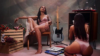 toys,pussy-licking,long-hair,strapon,rimjob