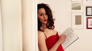 thong,skinny,bra,fingering,solo-girl