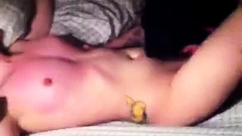 babe,amateur,hardcore,handjob,brunette