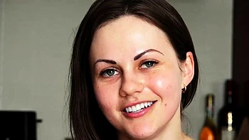 brunette,stockings,solo,teen,amateur