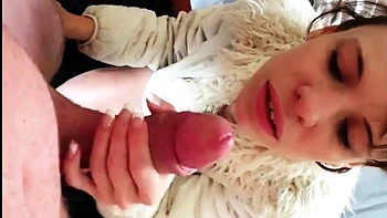 pov,amateur,brunette,blowjob,cumshot