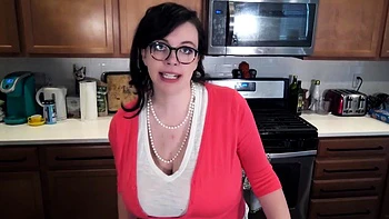 toys,solo,webcam,brunette,big-boobs